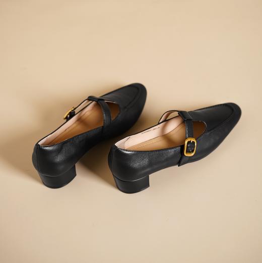 西村名物2025年春季新款低跟复古舒适扣带百搭单鞋T25AM15061 商品图7