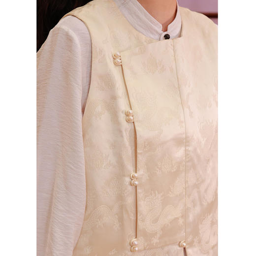 【抖音专属】春晏•新中式马甲（24804220凝脂） 商品图4