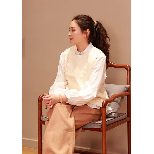 【抖音专属】春晏•新中式马甲（24804220凝脂） 商品图2