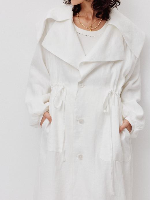 LIYIHAN亘云麻 | 25春大翻领亚麻抽绳长风衣收腰女上衣休闲时尚 商品图2