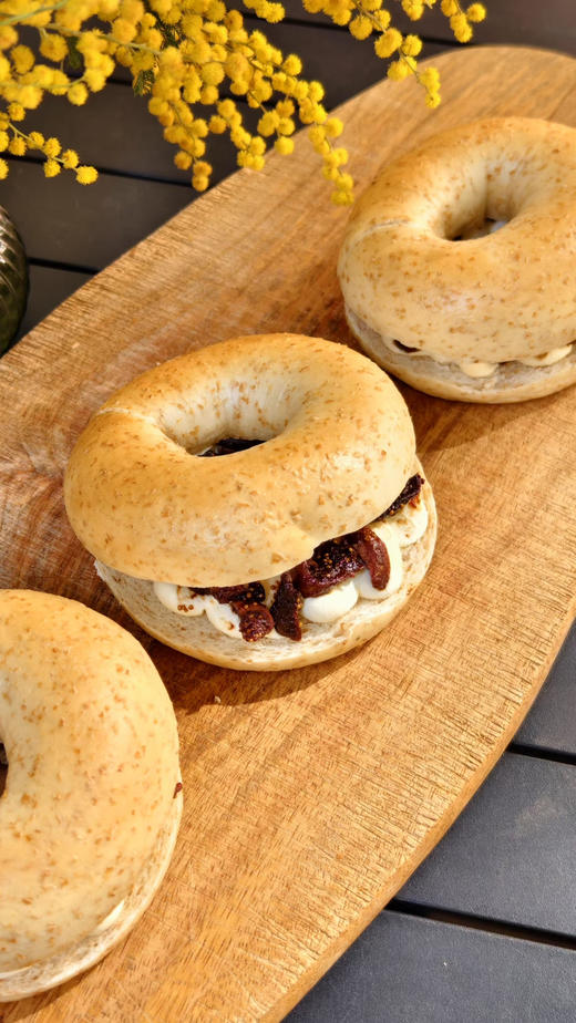 全麦无花果乳酪贝果 9:00出炉第一批 商品图0