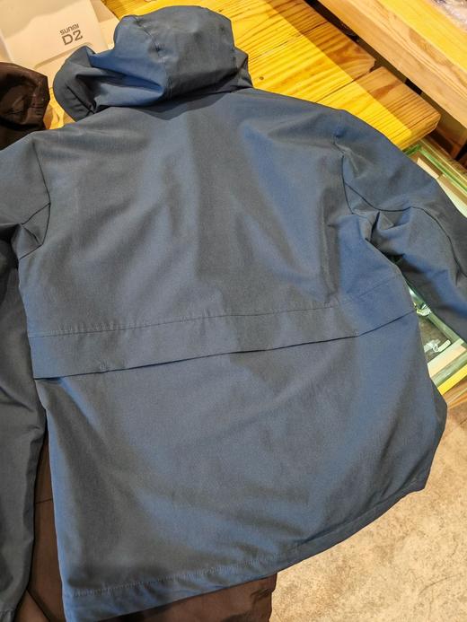 清仓库不退换 越南产男士 montbell软壳外套 商品图5