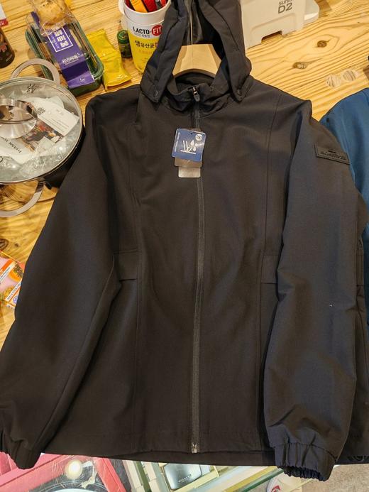 清仓库不退换 越南产男士 montbell软壳外套 商品图3