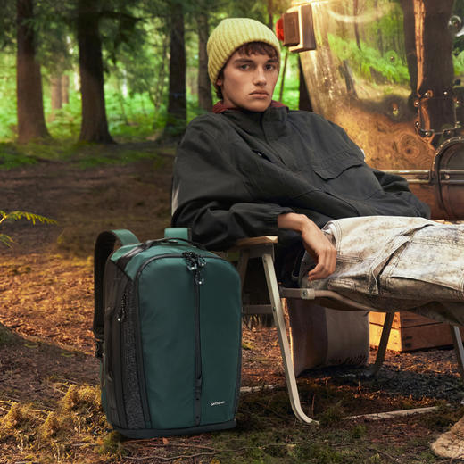 新秀丽OUTLITE系列户外风休闲双肩包NX9*001 商品图7