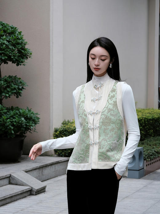 盛唐牡丹| 卷草纹漳缎拼丝绒马甲 商品图0