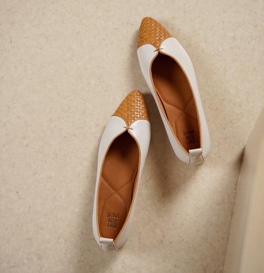 西村名物2025年春季新款舒适平底复古百搭低跟拼色单鞋X25AE14531 商品图9