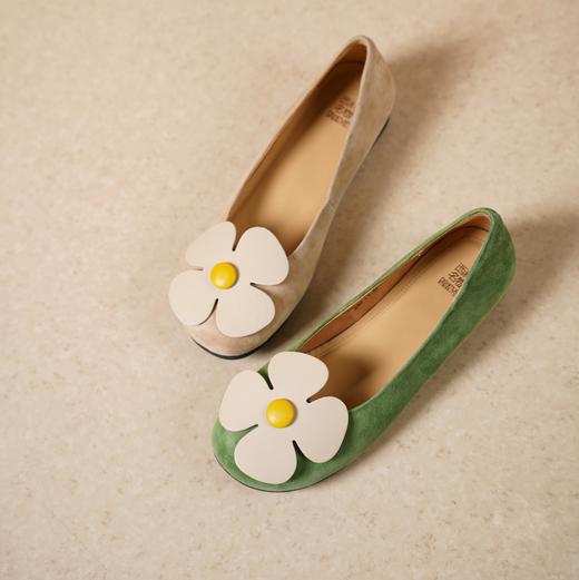 西村名物2025年春季新款舒适平底花瓣配饰百搭低跟单鞋X25AE14631 商品图4