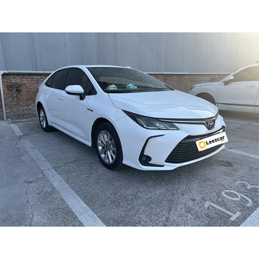 丰田 卡罗拉 双擎 1.8L E-CVT精英版【长租-北京】 商品图2