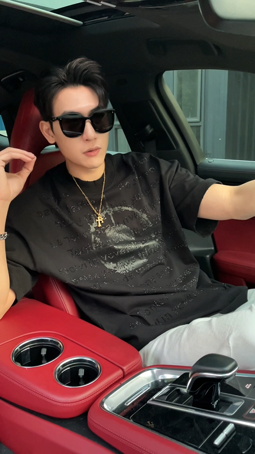 6819春夏新款时尚个性美式撞色烫钻印花圆领短袖T恤宽松百搭潮流上衣