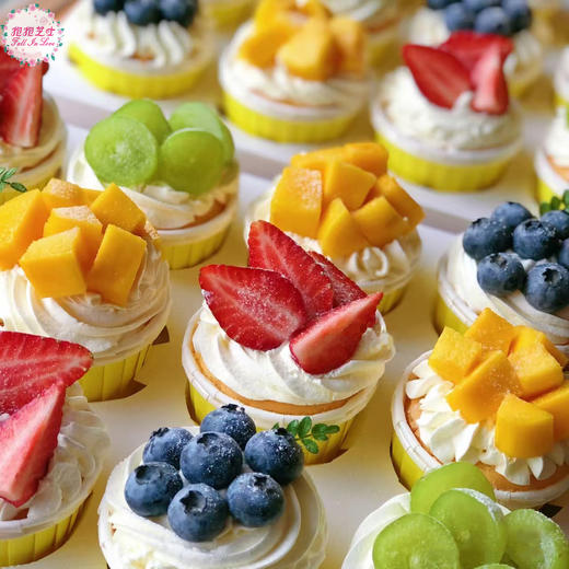 缤纷鲜果纸杯蛋糕（12个起拍） 商品图1