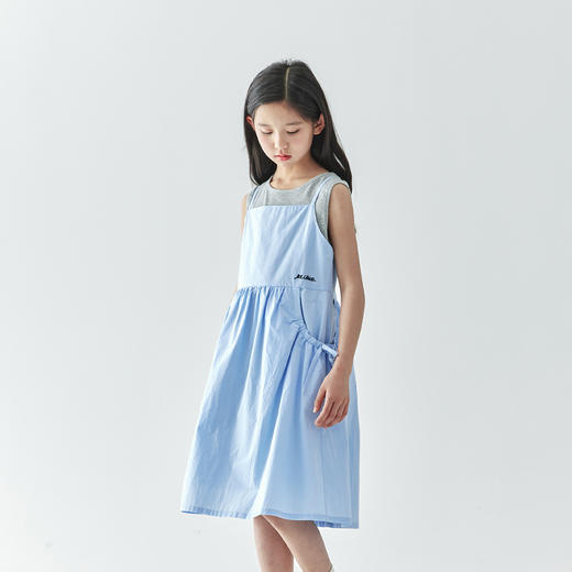 棵初2025年春夏新款蝴蝶结宽松吊带连衣裙女童可叠穿海边漫步长裙 商品图4