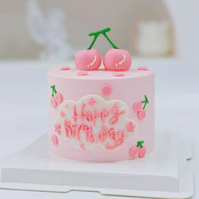 粉樱桃奶油蛋糕