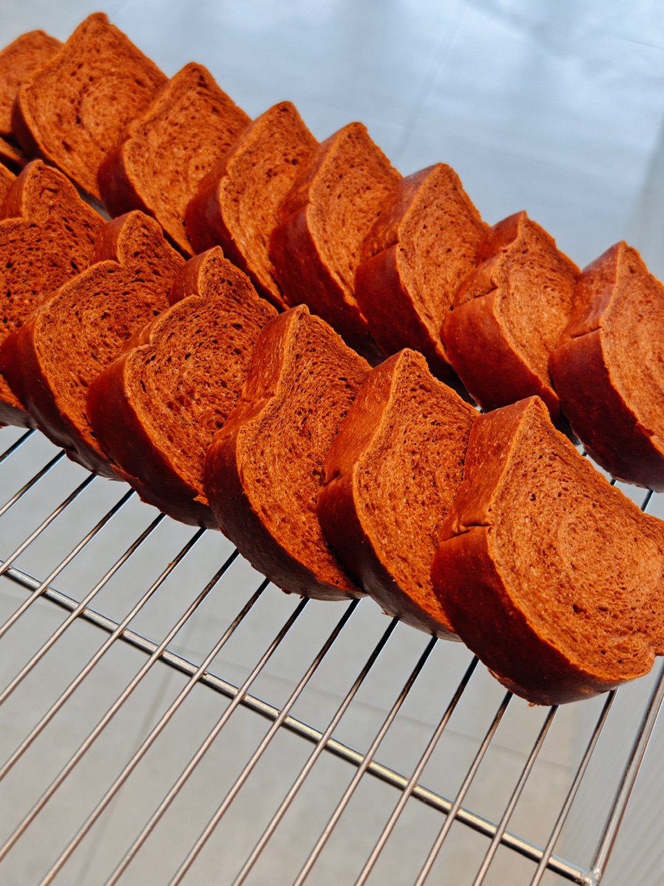 黑巧大米吐司（每袋三片）12:00出货