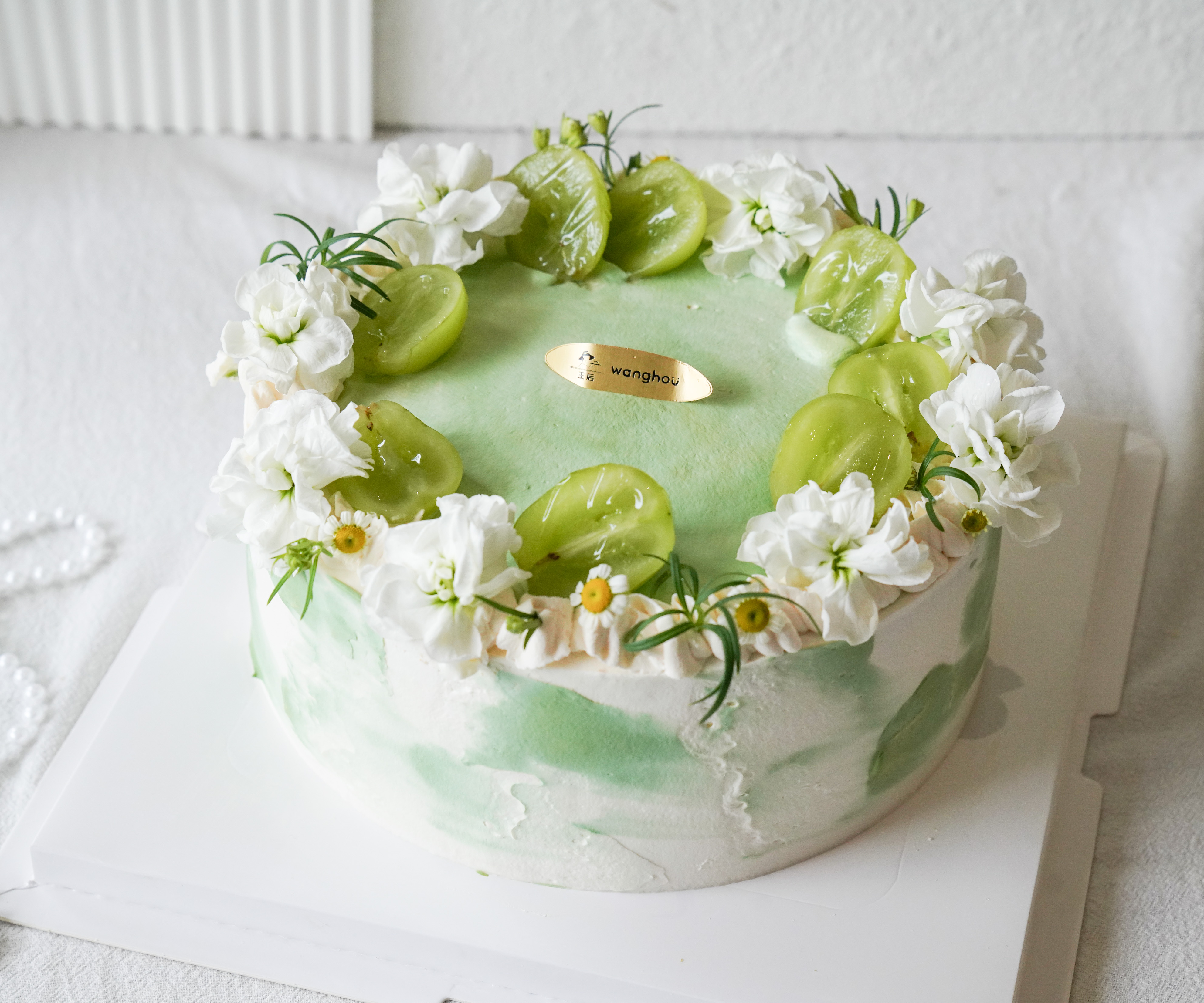 【伯牙绝弦】伯牙绝弦茶香奶油+伯爵茶胚+抹茶茉莉奶冻+焦糖坚果+脆青提（提前一天预定）