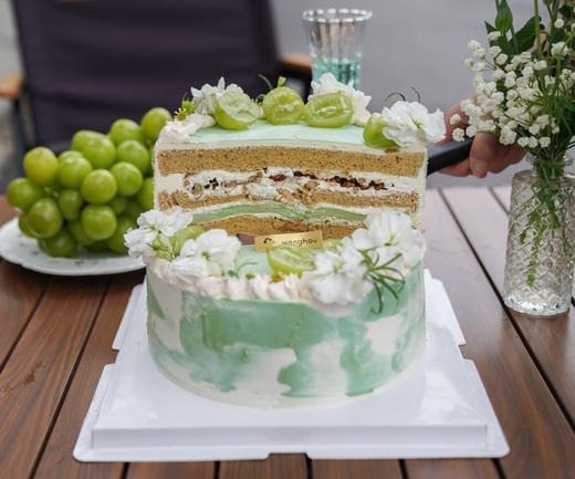 【伯牙绝弦】伯牙绝弦茶香奶油+伯爵茶胚+抹茶茉莉奶冻+焦糖坚果+脆青提（提前一天预定） 商品图1