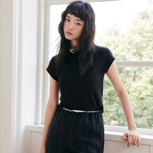 ☀通勤休闲,柔软自在【KEMU】天丝醋酸羊毛款·短袖T，百搭又好看，不挑肤色不挑人， 来自澳洲黄金产区的美丽诺羊毛+奥地利兰精天丝+伊士曼醋酸纤维 商品图3