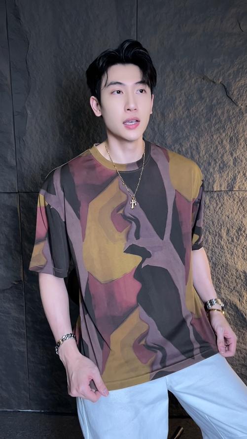 T2605夏季新款时尚个性美式抽象撞色圆领短袖T恤小众设计高级感上衣 商品图0