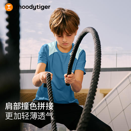 【DR暑假】moodytiger儿童T恤夏装新款男童短袖拼接排汗速干运动上衣32110103 商品图3