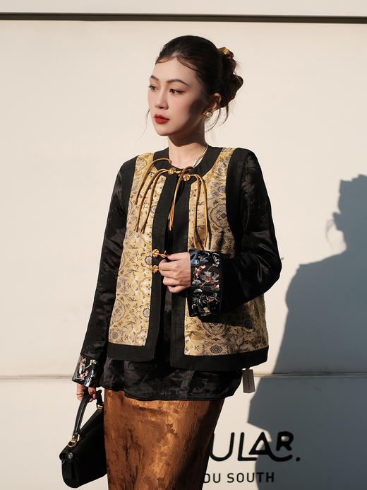 盛唐牡丹| 鹤鹿同春重缎宋锦双面穿马甲 商品图0