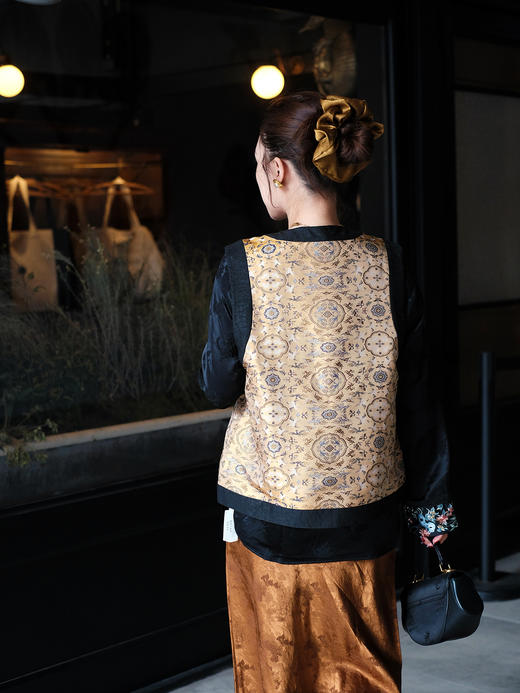 盛唐牡丹| 鹤鹿同春重缎宋锦双面穿马甲 商品图6