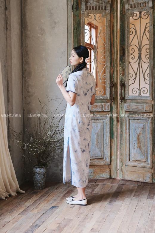 【门店同款】ENJOY春季云敛-春光推盏春日蝶序中式旗袍 162146352 商品图2