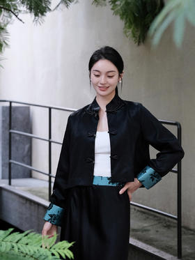 盛唐牡丹| 绿色漳绒袖口外套