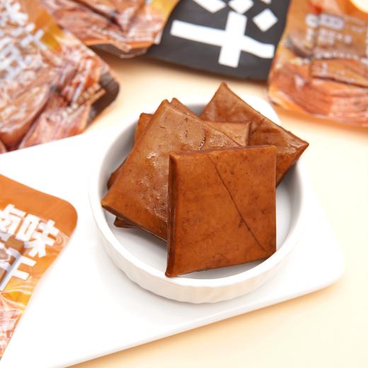 【福利购】218g佬街食代 卤味豆干/油焖笋豆干五香味 非转基因大豆手工制作 商品图2