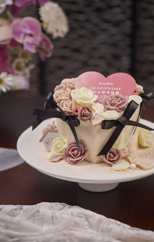 玫瑰花语蝴蝶结爱心蛋糕 商品图2