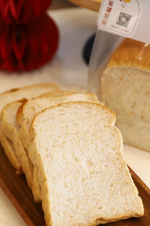 全麦吐司(每天约上午11点出炉) 商品图3