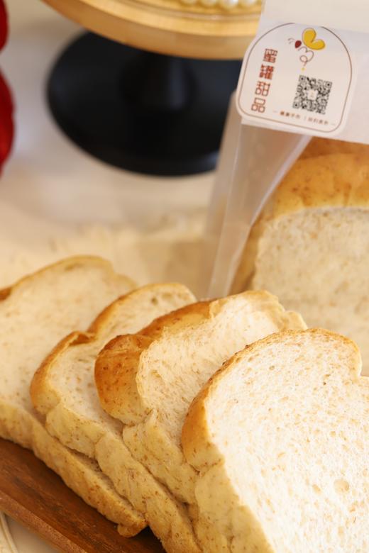 全麦吐司(每天约上午11点出炉) 商品图2