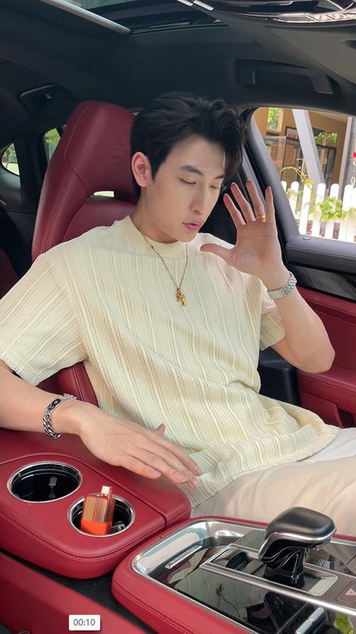 25AS350夏季新款时尚个性立体竖条纹显瘦休闲百搭通勤套头宽松圆领上衣 商品图0