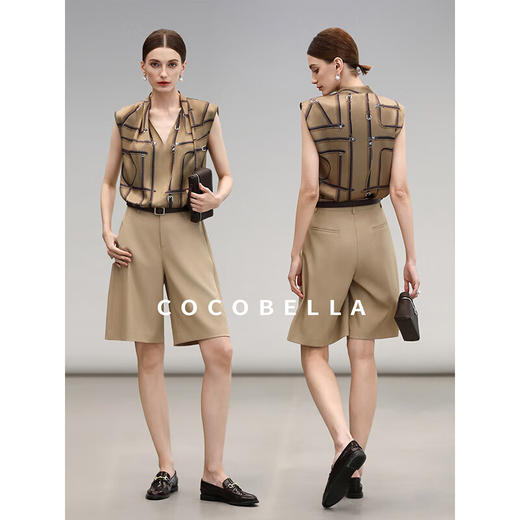 COCOBELLA重磅缎面印花无袖衬衫夏V领捏褶商务通勤上衣SR3102 商品图1