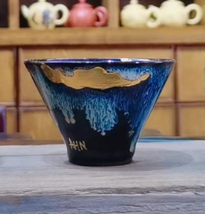 玄雕窑鎏金杯斗笠杯直筒杯大漆闻香杯80ml西施大漆壶200ml鎏金壶200ml【每款成色鎏金块形状都不一样，以实物为准】清水泥茶漏紫砂深色小茶盘32*13*2cm 商品图7