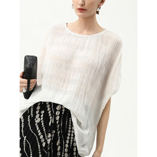 COCOBELLA重工压褶蝙蝠袖雪纺衫女夏宽松微透视罩衫T恤TS7012 商品图1