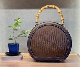 新款竹编半月包