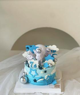 蓝色宇航员蛋糕（下单现做，根据排单3-4小时左右）