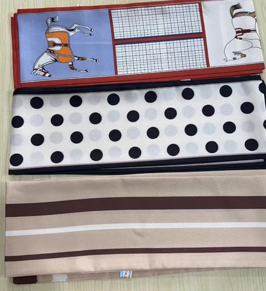 【搭配伴侣】长条丝巾 提气质仿真丝丝巾	JZ251110175 商品图0