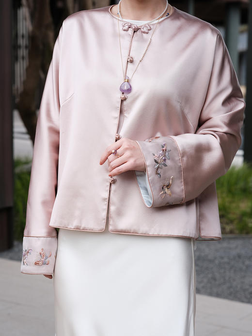 盛唐牡丹| 花繁春序手绣真丝外套 商品图1