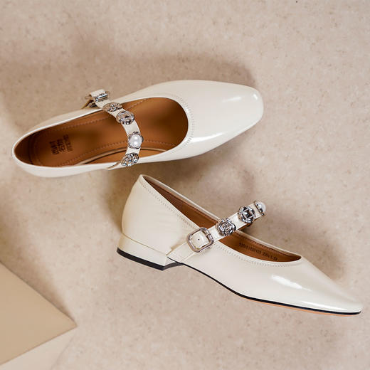 [新款上市]西村名物2025年春季新款舒适平底小尖头牛皮浅口单鞋玛丽珍鞋T25AE15231 商品图9