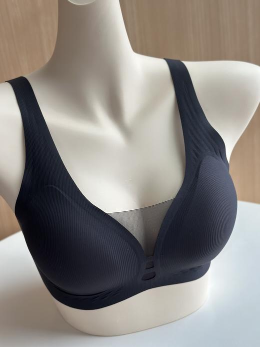 321-2 LA 新款超薄凉感 夏款无痕文胸 稳定兜的住 很舒服 商品图6