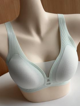 321-2 LA 新款超薄凉感 夏款无痕文胸 稳定兜的住 很舒服