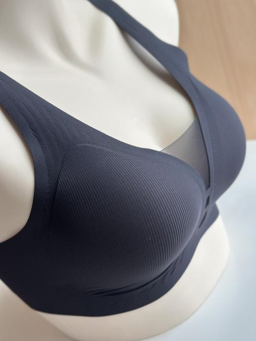 321-2 LA 新款超薄凉感 夏款无痕文胸 稳定兜的住 很舒服 商品图5