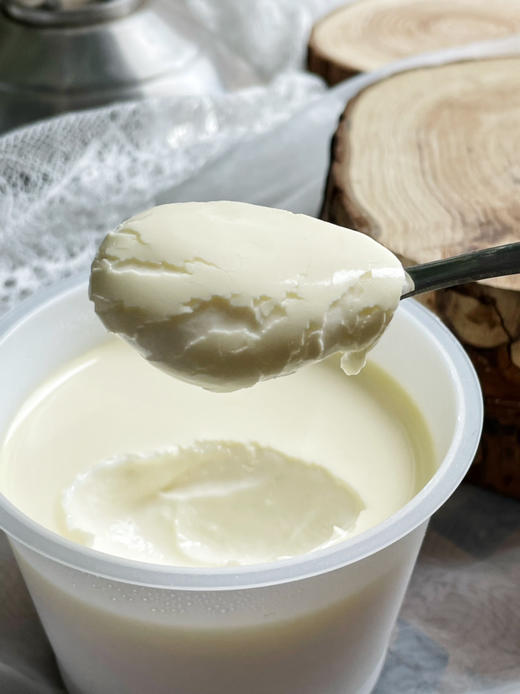 招牌酸奶酪，11年销量13万＋，无添加无防腐剂，原料干干净净的酸奶。 商品图4