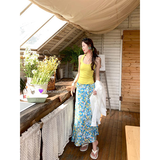 <曾小咸推荐>夏日小清新柠檬黄背心碎花半身裙套装 商品图3