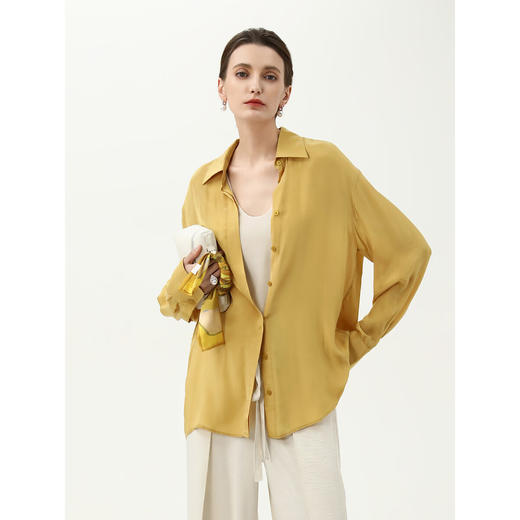 COCOBELLA栀子黄缎面通勤衬衫女春夏垂坠感衬衣遮阳衫SR7065 商品图3