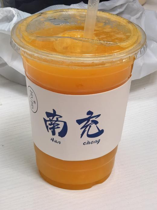 鲜榨橙汁（500毫升  原汁鲜榨不加水） 商品图1