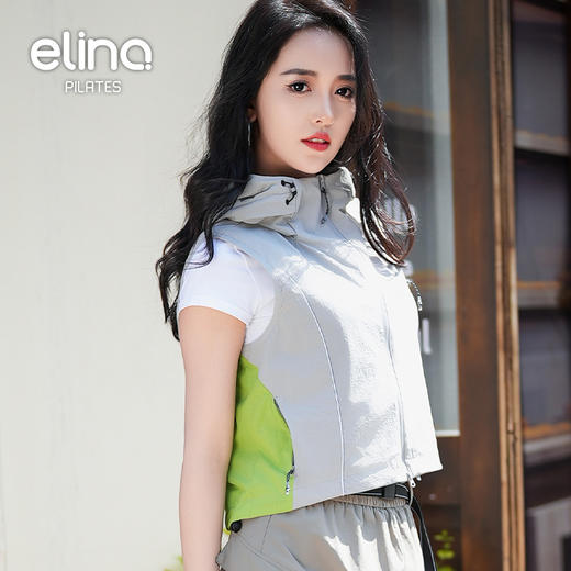 一恋•普拉提 2025春季新款机能风户外叠穿马甲户外连帽外套EML1181 商品图5