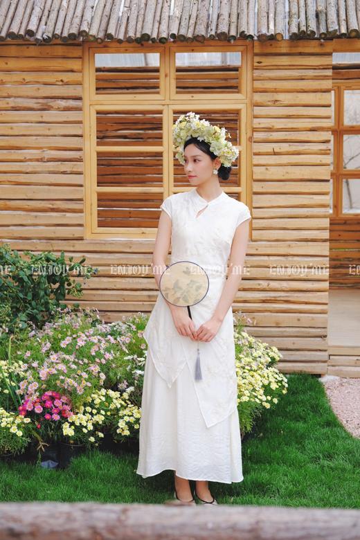 【门店同款】ENJOY夏季云敛-春光推盏蝶与刺绣裙 162201631 商品图0