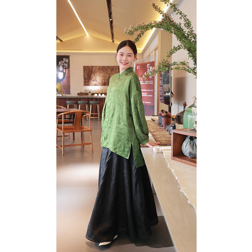 【2026东衣作】半裙（25706113玄黑-设计师） 商品图4