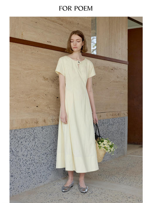 ForPoem 现货 25/SS原创设计拉菲草花朵装饰短袖收腰显瘦中长款连衣裙 商品图0